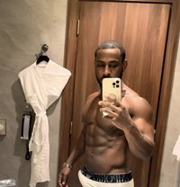 HungPrinceLJ - Male escort in Bangkok