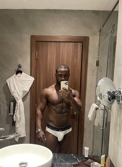 HungPrinceLJ - Acompañantes masculino in Bangkok Photo 18 of 24