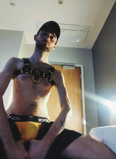 Hungscallylad - Male escort in London Photo 1 of 5