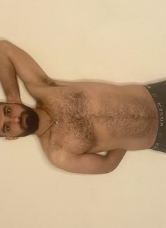 Hungtopsaad - Male escort in Beirut Photo 1 of 3
