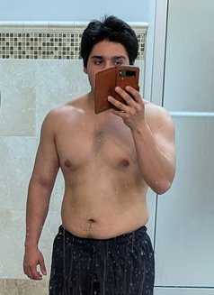 Hunk - Male escort in Dubai Photo 1 of 1