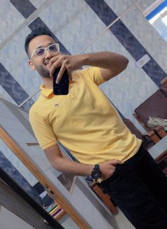 Hunk - Acompañantes masculino in New Delhi Photo 1 of 1