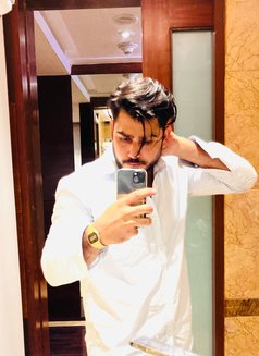 Hunk Men - Male escort in Gurgaon Photo 6 of 9