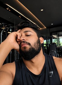 Hunky Rohan - Acompañantes masculino in Dubai Photo 2 of 7