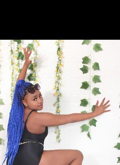 Hunnie - escort in Khobar Photo 2 of 3