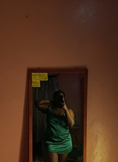 Hunnie - escort in Nairobi Photo 2 of 2