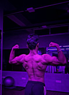 Hunter 20 - Acompañantes masculino in Nagpur Photo 2 of 2