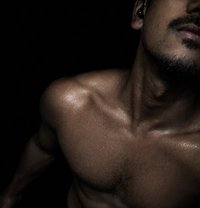 Hunter - Acompañantes masculino in Mumbai