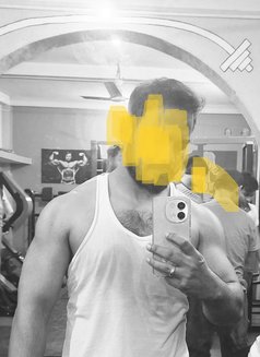 Hunter - Acompañantes masculino in Kolkata Photo 2 of 2
