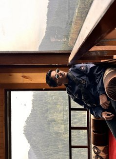 Hunter - Male escort in Mumbai Photo 5 of 5