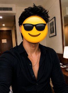Hunter - Male escort in Mumbai Photo 1 of 1