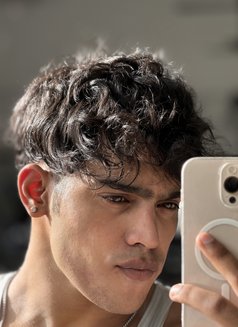 Hunter - Acompañantes masculino in Mumbai Photo 4 of 5
