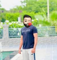 Hunter - Acompañantes masculino in New Delhi