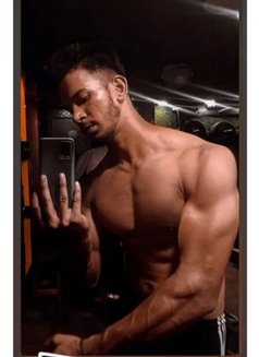 Hunter Moore - Male escort in Ahmedabad Photo 1 of 3