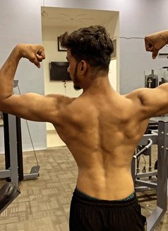 Hunter Moore - Acompañantes masculino in Ahmedabad Photo 2 of 4