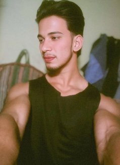 Hunter Moore - Acompañantes masculino in Ahmedabad Photo 4 of 4