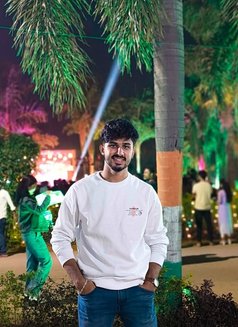 Cheapest male service (no advance) - Male escort in Mumbai Photo 5 of 8