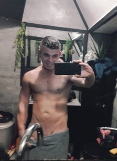 Hunter - Male escort in Johannesburg Photo 2 of 9