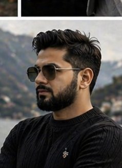 Hunter00017 - Male escort in Mumbai Photo 3 of 3