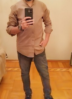 Hunter21 - Acompañantes masculino in Islamabad Photo 1 of 1