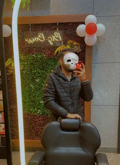 Hunterr - Male escort in Noida Photo 4 of 4