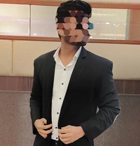 Hunterr Boss - Male escort in Mumbai