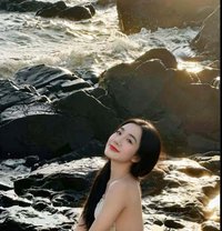 Huong Ly - puta in Hanoi