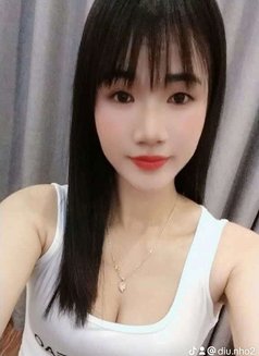 Huong Ly - escort in Hanoi Photo 4 of 4