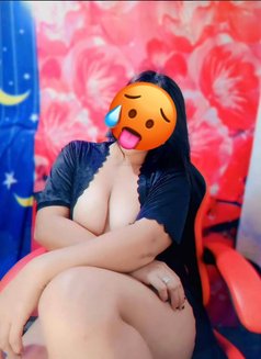 Hurry - escort agency in Lagos, Nigeria Photo 1 of 2