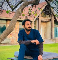 Huryrah - Acompañantes masculino in Lahore
