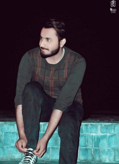 Huryrah - Acompañantes masculino in Lahore Photo 4 of 5