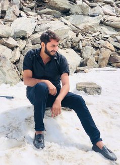 Huryrah - Acompañantes masculino in Lahore Photo 5 of 5