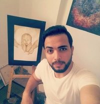 Husain Zoro - Male escort in Jidhafs