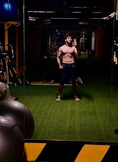 Hussy - masseur in Lahore Photo 10 of 16