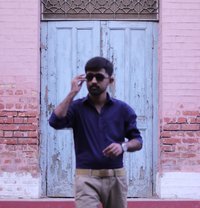 Huzaifa - Male companion in Lahore