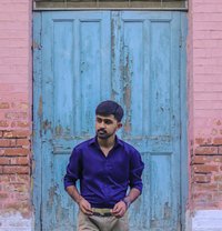 Huzaifa - Male escort in Lahore