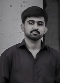 Huzaifa - Male escort in Lahore Photo 3 of 4