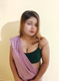 Hyderabad Call Girl - puta in Hyderabad Photo 4 of 5