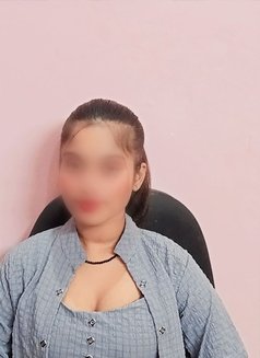 Hyderabad Escorts Cash Pay to Girl - puta in Hyderabad Photo 1 of 4