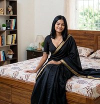 Hyderabad Escorts Pay Cash to Girl - escort in Hyderabad