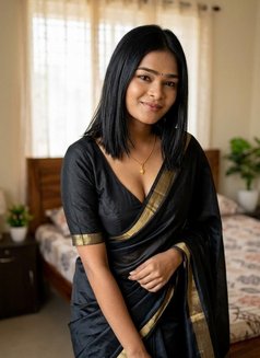 Hyderabad Escorts Pay Cash to Girl - escort in Hyderabad Photo 2 of 4