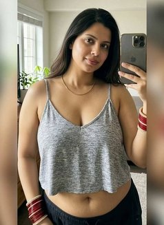 Hyderabad - escort in Kolkata Photo 3 of 3