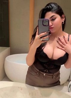 Hyderabad Low Price Call Girl - puta in Hyderabad Photo 1 of 2