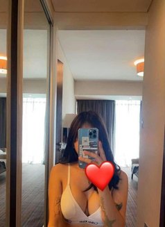 HYUNA - puta in Hong Kong Photo 10 of 12