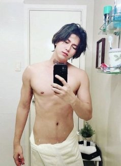 Hyunjin Lee - Acompañantes masculino in Manila Photo 3 of 6