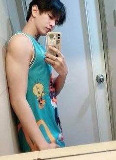 Hyunjin Lee - Male escort in Manila Photo 2 of 14