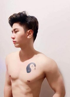 Hyunjin Lee - Male escort in Manila Photo 8 of 14