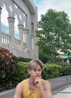Hyunjin Lee - Male escort in Manila Photo 14 of 14