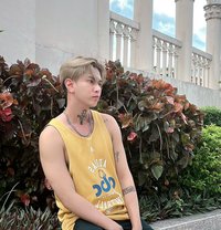 Hyunjinlih - Male escort in Manila