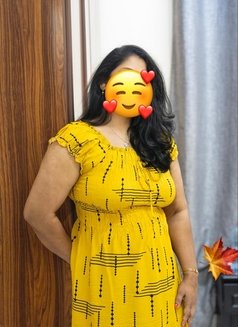 Independent Mallu girls with room - escort in Sharjah Photo 2 of 2